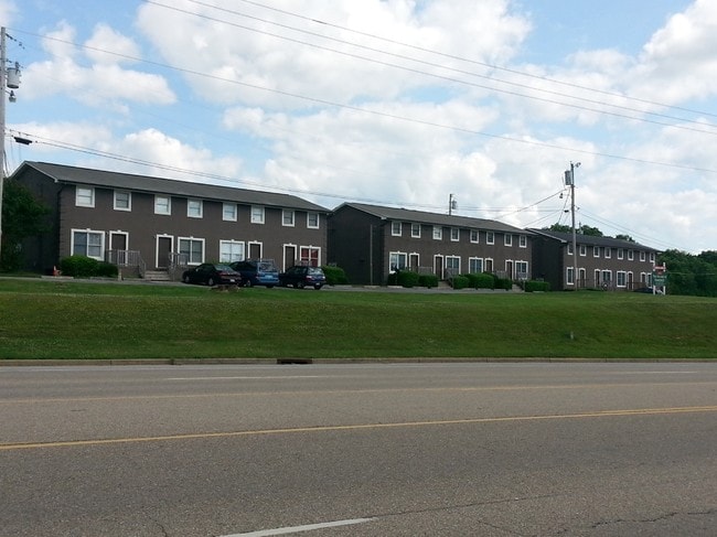Primary Photo - The Village at Suncrest