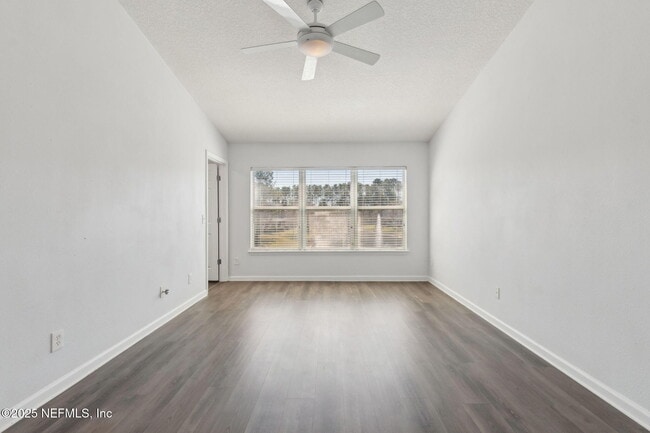 Building Photo - 13362 Stone Pond Dr