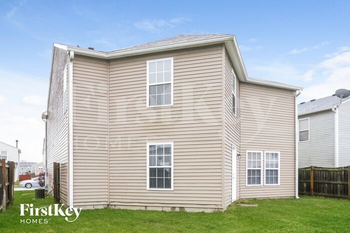 Building Photo - 2880 Ludwig Dr