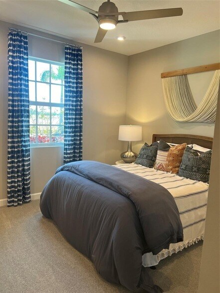 Building Photo - 14058 SW Surina St