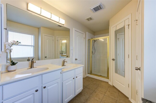Building Photo - 1631 Candleston Ln