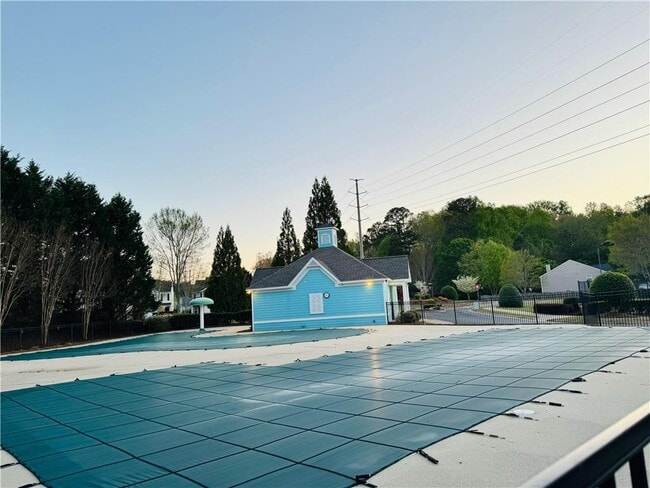 Building Photo - 2515 Sheldon Pl