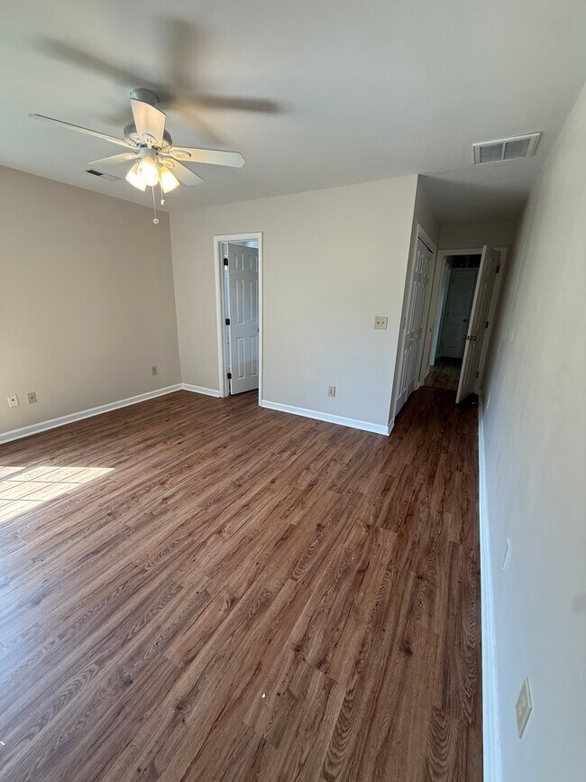 Building Photo - 3216 Timberwolf Ave