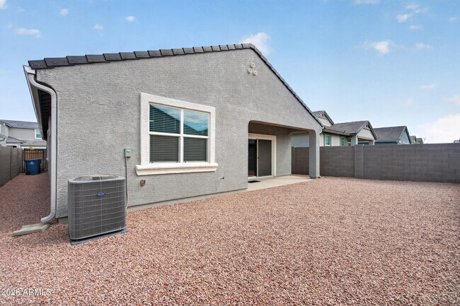 Building Photo - 1823 W Sombra Ave