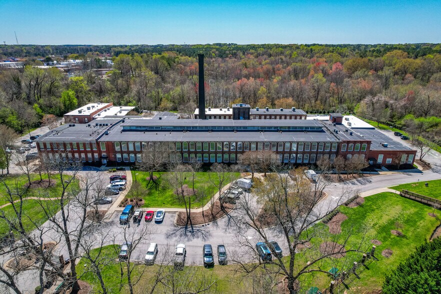 Building Photo - 1535 Caraleigh Mills Ct