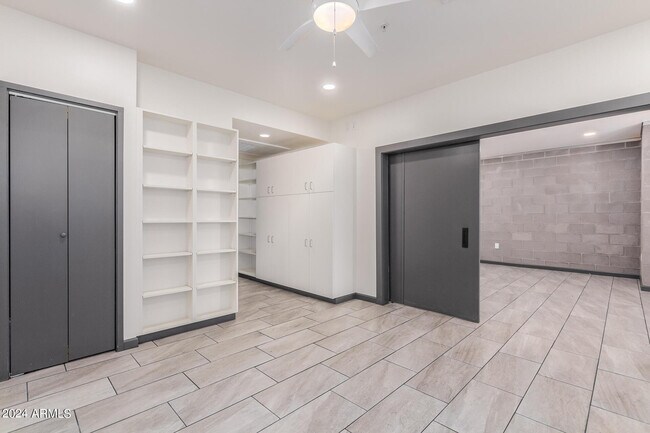 Building Photo - 129 N 11th Ave