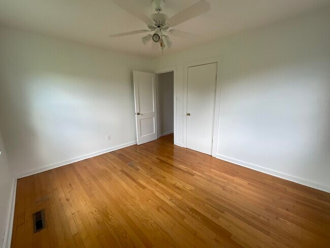 Building Photo - 1256 Arkton Rd