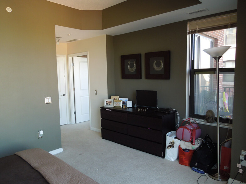 Master Bedroom Balcony Window - 1390 Kenyon St NW