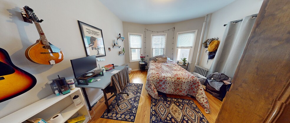 Primary Photo - 23 Tufts St