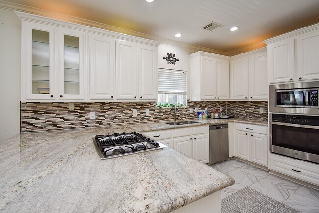 Building Photo - 5931 Turtle Beach Ln