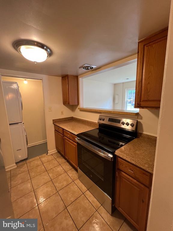 Building Photo - 9846 Hagel Cir
