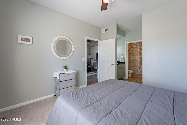 Building Photo - 5335 E Shea Blvd