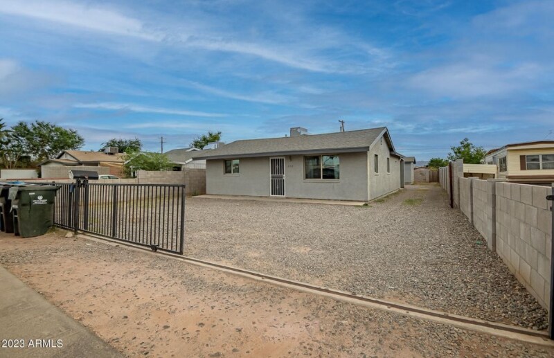 Building Photo - 2413 W Yuma St