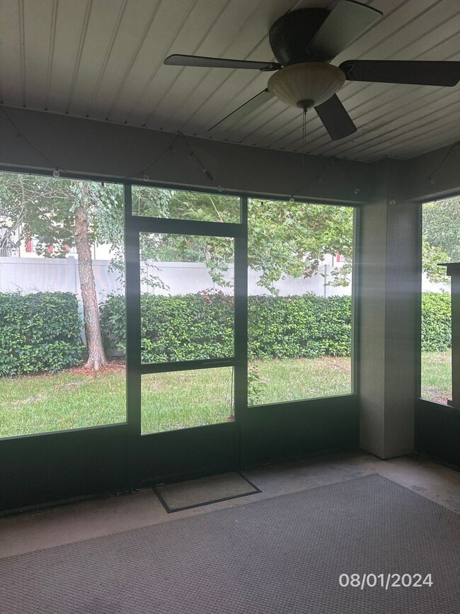 Building Photo - Verano at Bartram Park, Townhouse in Popul...