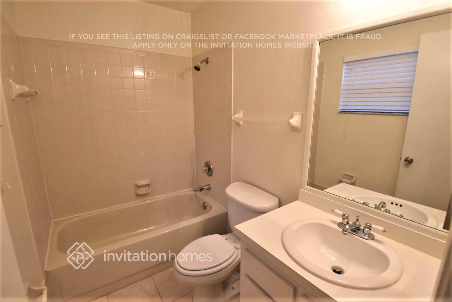 Building Photo - 1793 Lakeview Village Dr