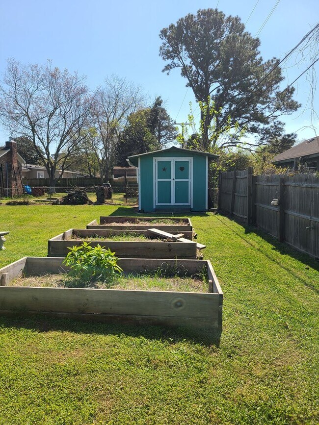 Building Photo - Cozy Home in Prime Location!
