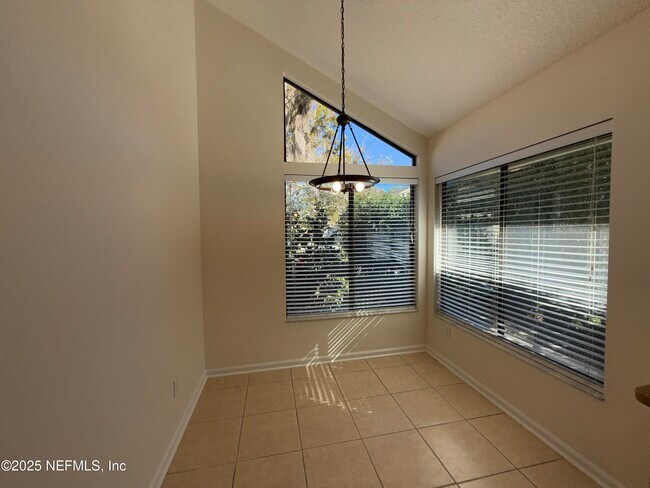 Building Photo - 47 Turtleback Trail