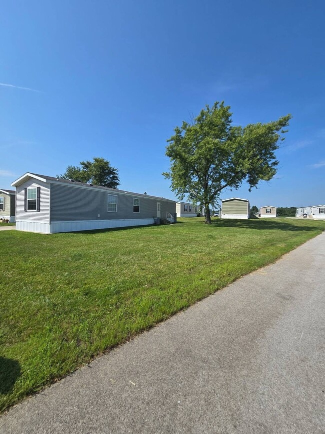 Building Photo - 1301 OH-523