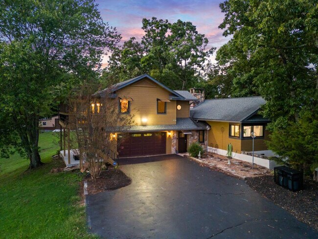 Building Photo - 2140 Battle Hill Rd