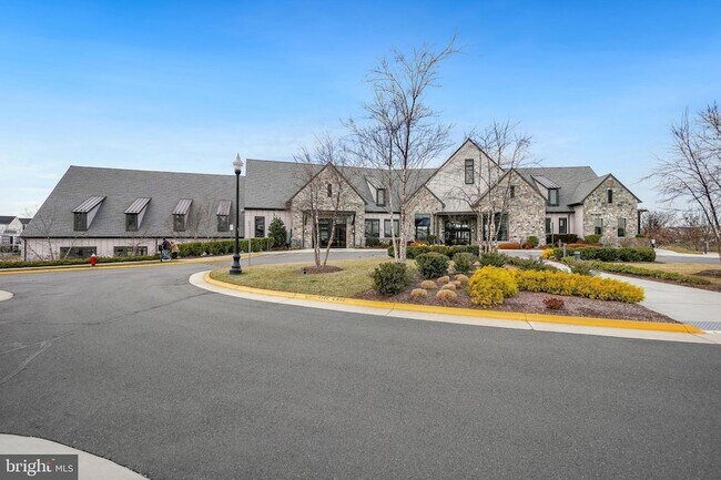 Building Photo - 23651 Havelock Walk Ter