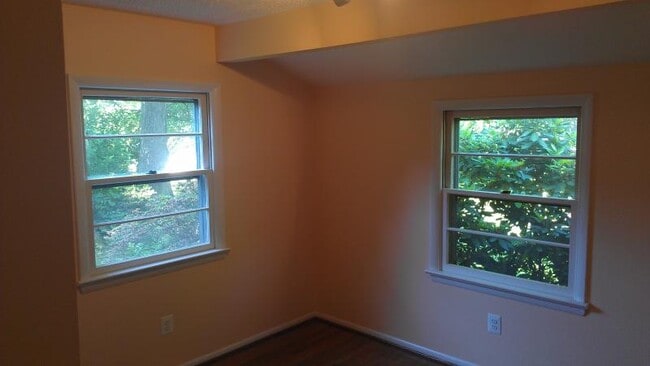 Building Photo - 2319 Stryker Ave