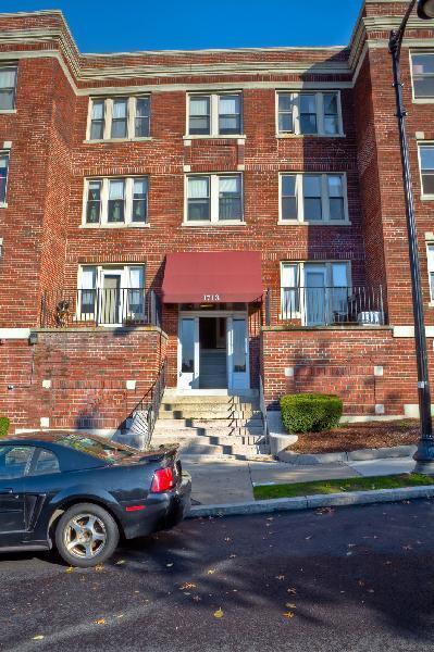 Building Photo - 2 bedroom in Boston MA 02135