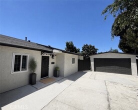 Building Photo - 10515 Firmona Ave