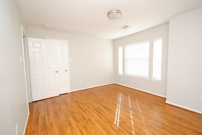 Building Photo - 1115 Oxford Mills Ln