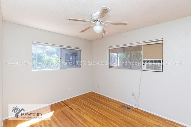 Building Photo - LUXURY IN LAKESIDE , STUNNING 4 BED 3 BATH...