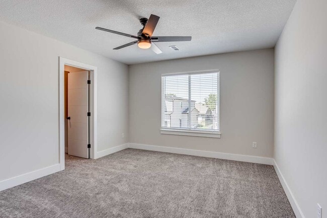 Building Photo - 3554 N Tyler Ct