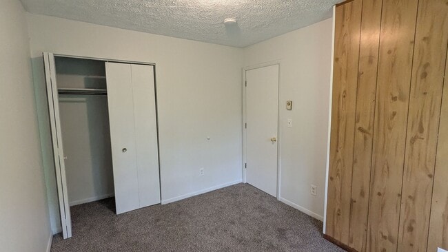 Building Photo - Springs Acquisitions, LLC (1493 Hobart Ave)