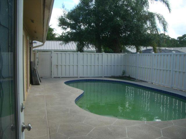 Building Photo - 5374 Eagle Lake Dr