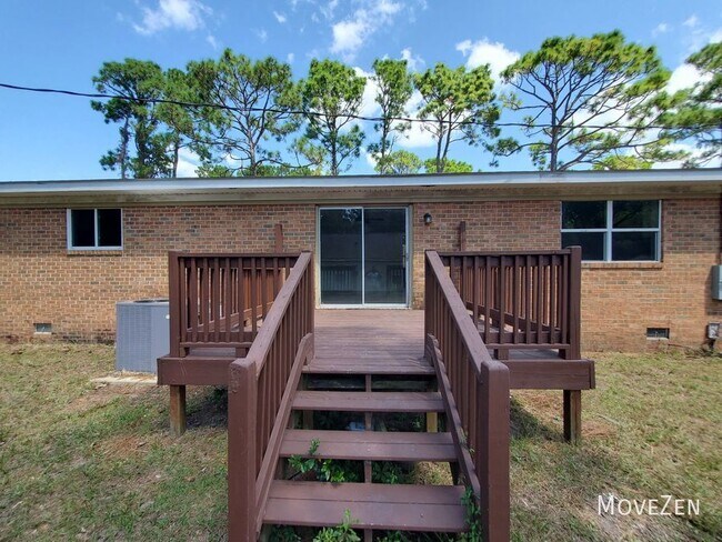 Building Photo - 510 Wesley Ave