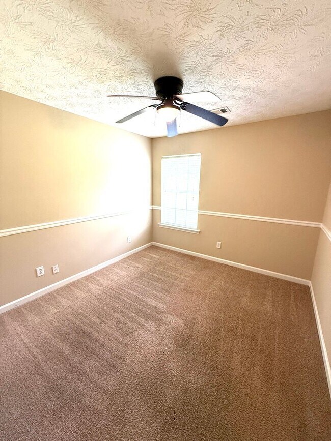 Building Photo - 9400 Colleton Ct