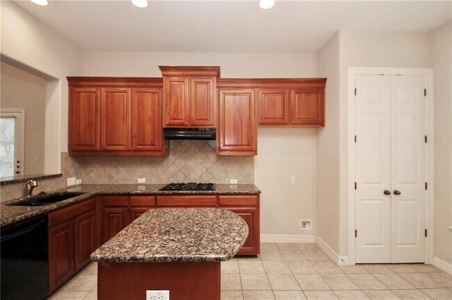 Building Photo - 11608 Spicewood Pkwy