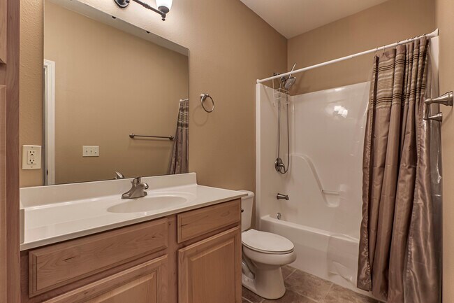 Building Photo - 111 Waynoka Ln