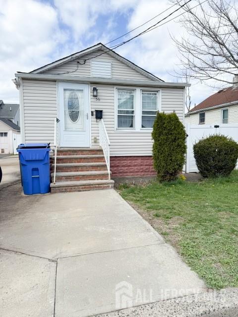Primary Photo - 56 Bird Ave