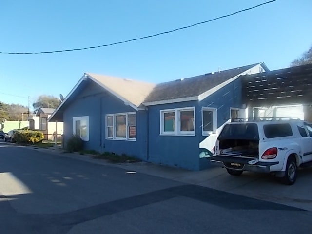 Building Photo - 1405 CA-99