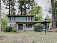 Building Photo - 138 Candlelight Ln SW