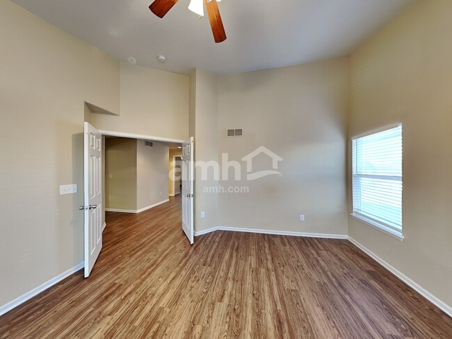 Building Photo - 1545 S Goldbug Cir