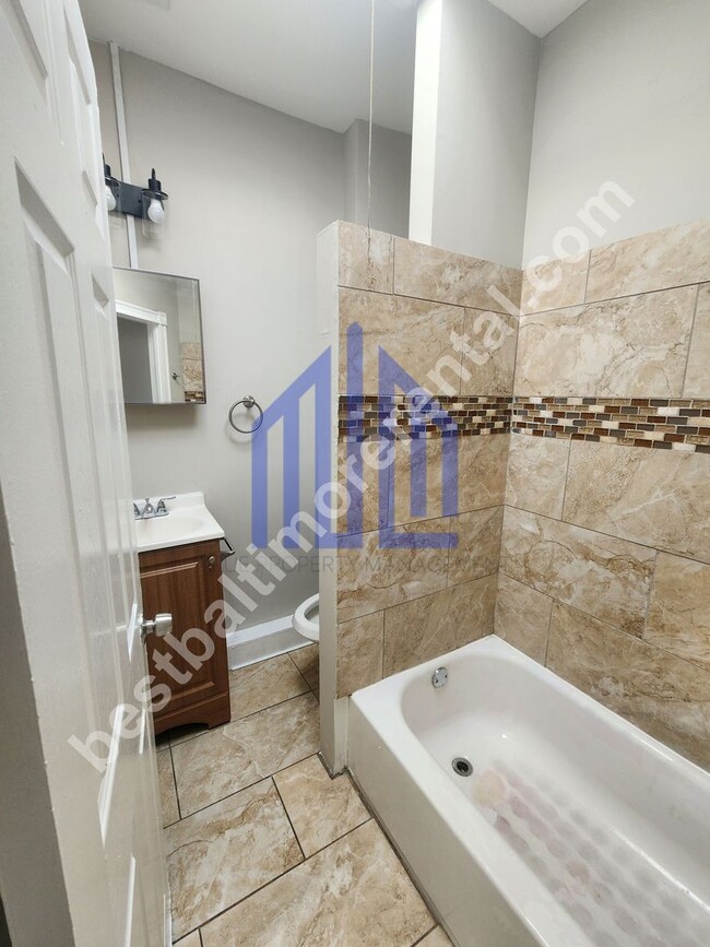 Building Photo - Cozy 3 Bedroom Home in East Baltimore