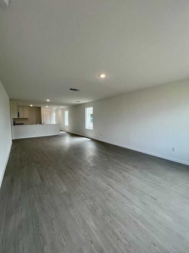 Building Photo - 9178 Trails End