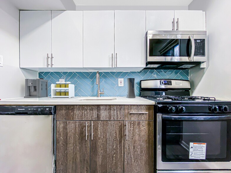 Waterford Apartments 1925 Lawrence Rd Havertown PA 19083 Apartment