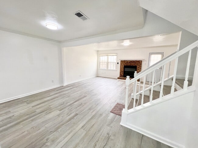 Building Photo - 5424 Scholarship Dr