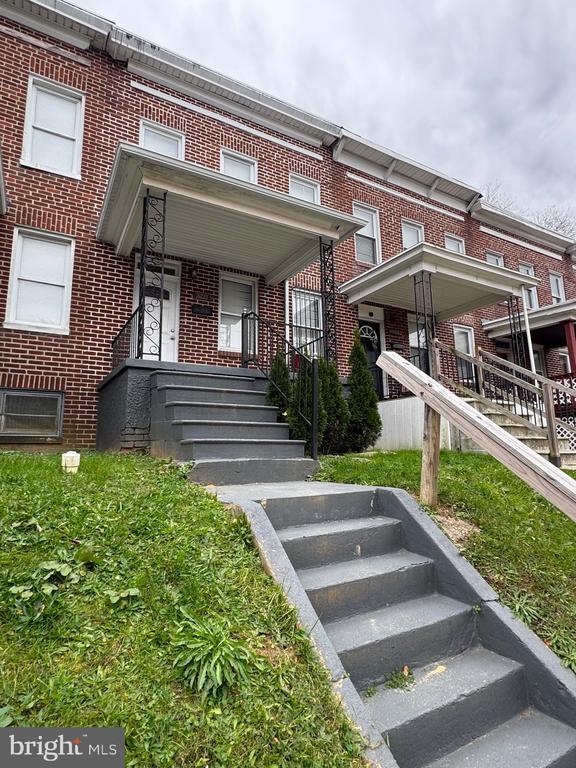 Building Photo - 3221 Lyndale Ave