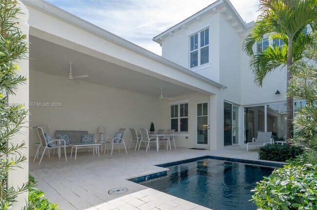 Building Photo - 11269 SE Blair Ln