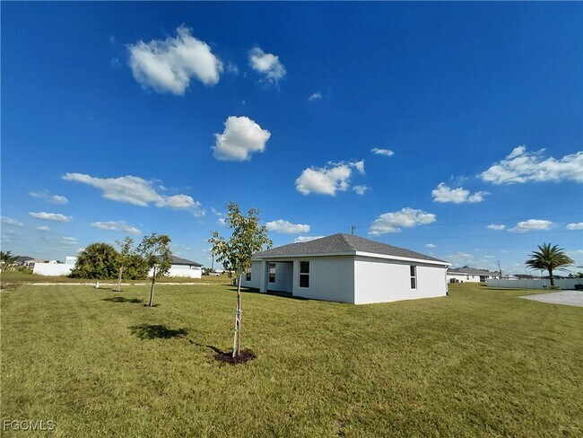 Building Photo - 909 NW 30th St