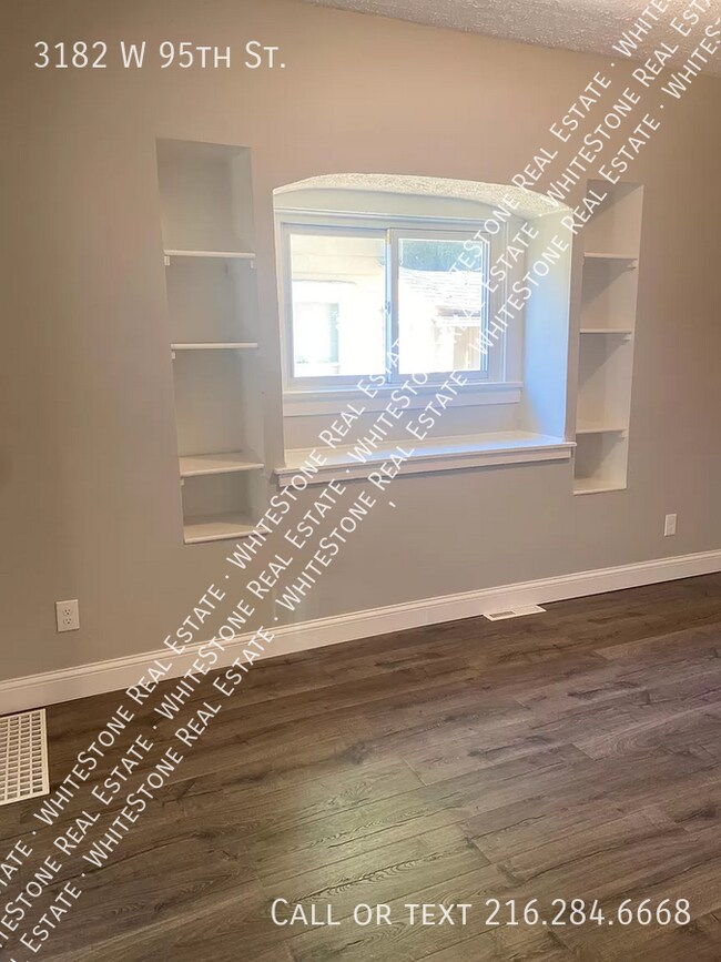 Building Photo - 3182 W 95th St