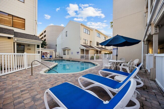 Building Photo - All Inclusive Seasonal Rental Available Oc...