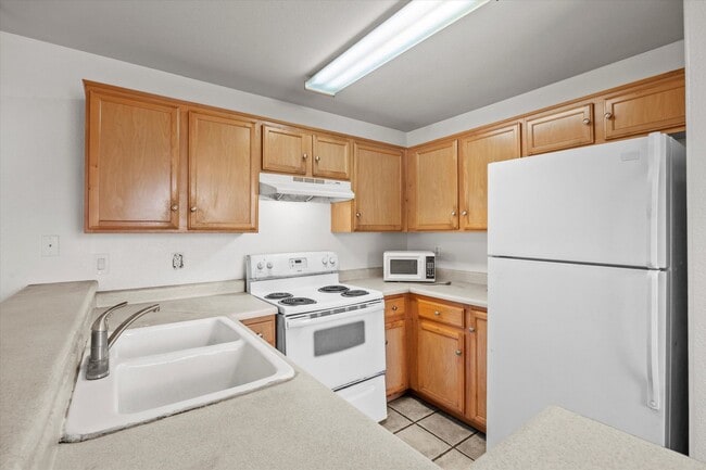 Building Photo - 2972 Juniper Hills Blvd